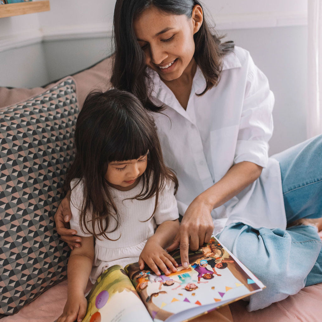 ספר יום הולדת מותאם אישית לילדה - זיקית ספרים